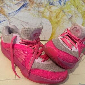 Nike KD 16 Aunt Pearl Size 11 Kevin Durant Basketball Shoes